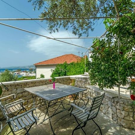 Apartments Doria - 20M From Beach Trogir Eksteriør bilde
