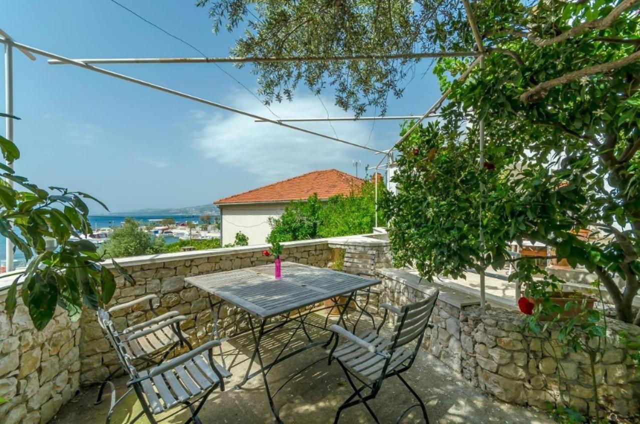 Apartments Doria - 20M From Beach Trogir Eksteriør bilde