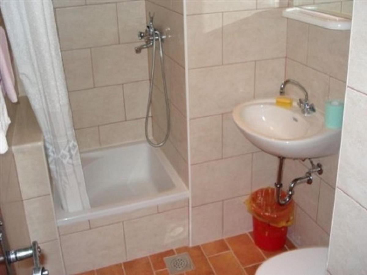 Apartments Doria - 20M From Beach Trogir Eksteriør bilde